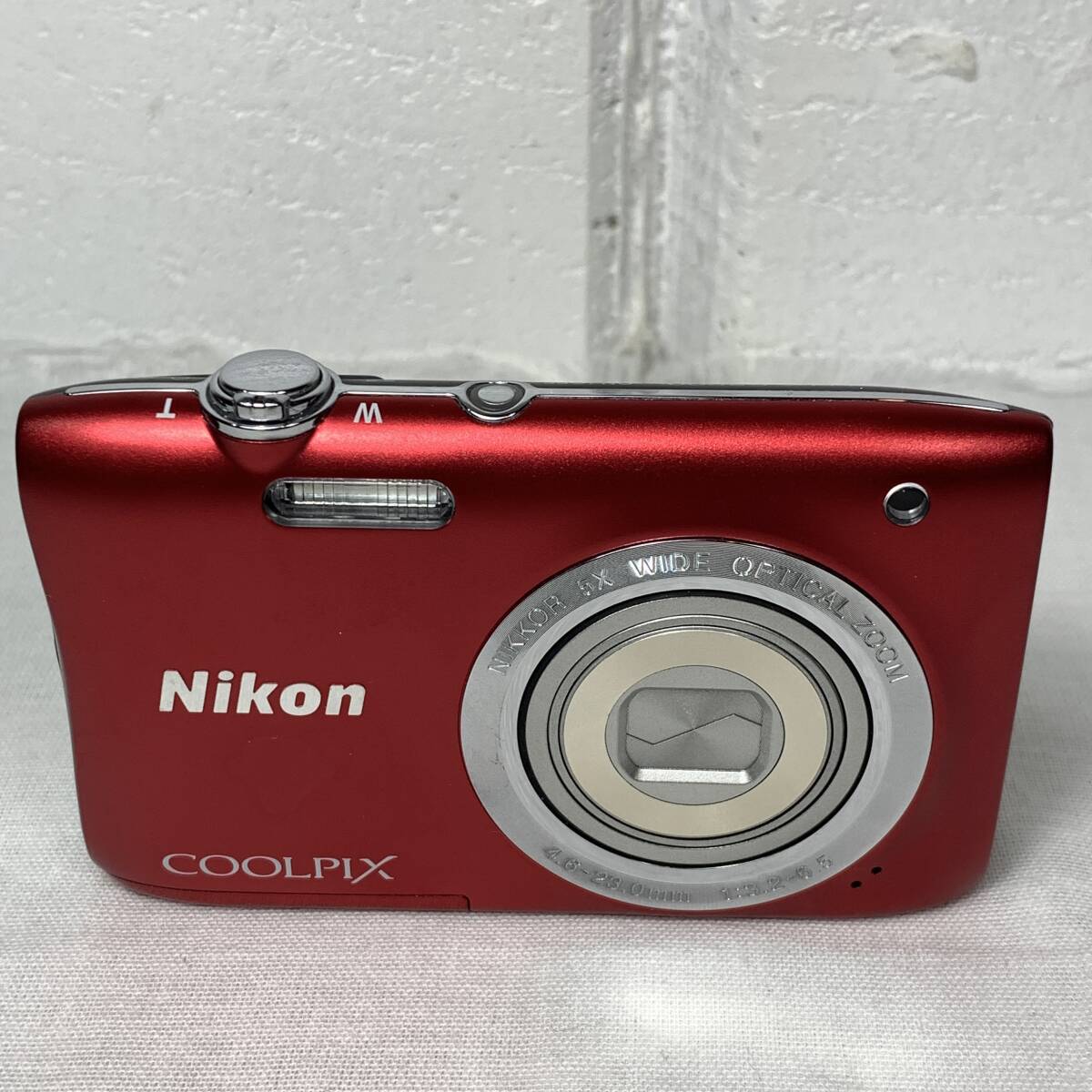 美品 Nikon ニコン COOLPIX S2900 レッド デジタルカメラ 動作確認済み USED品 1円スタート_画像2