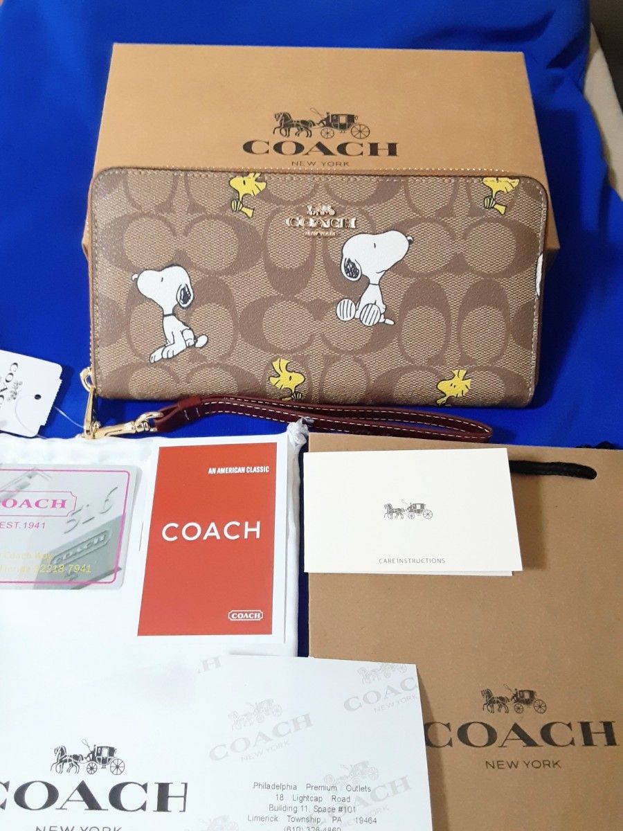 ★★新品未使用★★COACH長財布★★スヌーピー夢のコラボ★★