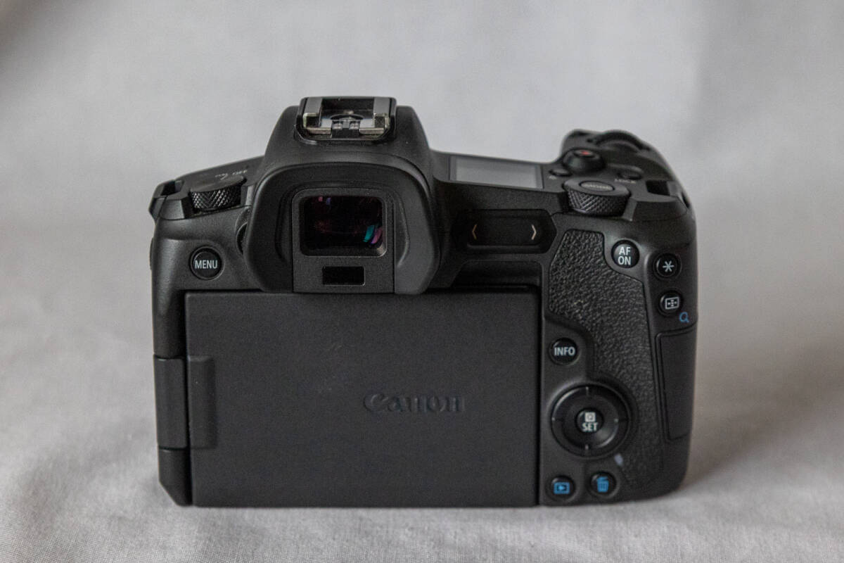 美品 Canon EOS-R ボディ キャノン 元箱あり　ストラップ付き_画像5