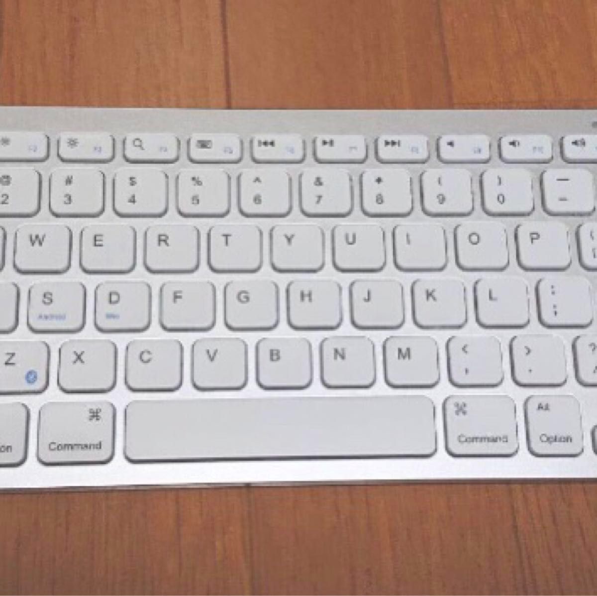 Anker A7726 Bluetooth Keyboard US ホワイト 動作品 元箱入り