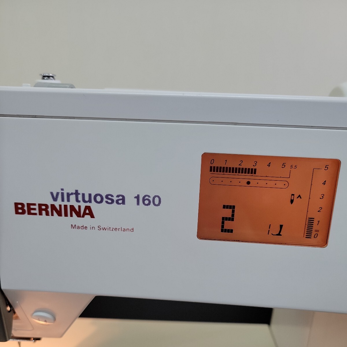 24050907 BERNINA bell Nina компьютер швейная машина virtuosa 160