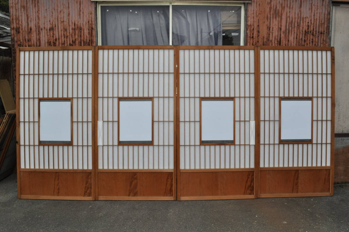 市8 4枚組 ガラス張り覗き窓付 障子 1770x923x32ミリ 戸 市8 4枚組 ガラス張り覗き窓付 障子 1770x923x32ミリ 戸