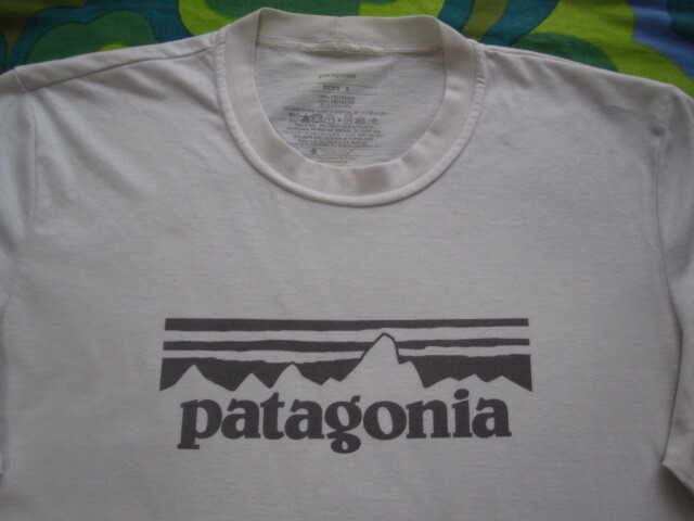 Patagonia パタゴニア 長袖Tシャツ ホワイト/グレープリント メンズS ポリエステル100 USED キャンプ アウトドア_画像2