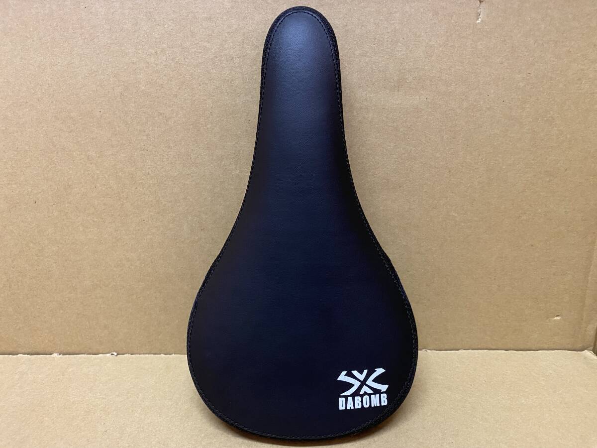 DABOMB ダボム BADASS バダスサドル ブラック 新品未使用 ダートジャンプ ストリート