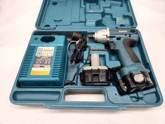 マキタ コードレス 充電式インパクトレンチ 6918D 12V 充電器 バッテリー2個 電動工具 DIY makita 札幌市 平岸店_画像2