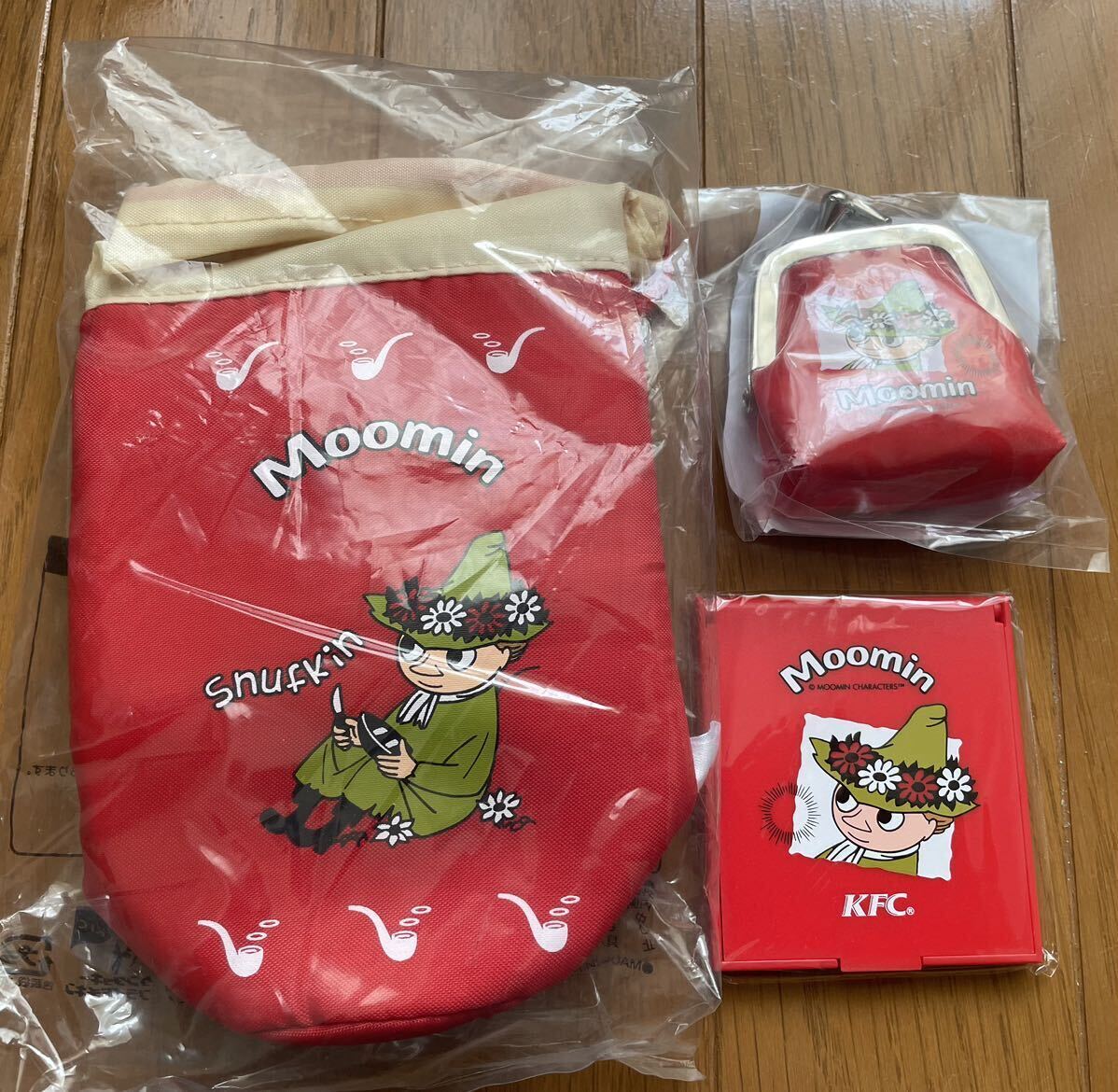 Moomin ムーミン　スナフキン　ドリンクホルダー　お財布　ミラー　フィンランド　トーベヤンソン　ガマ口　鏡　未開封品　KFC ノベルティ_画像3