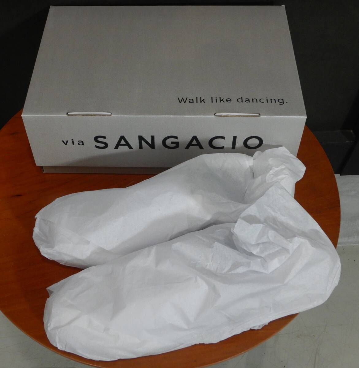 未使用品 限定当選品 via sangacio サンガチオ にゅ～ず SG8 WHITE JEAN MICHEL BASQUIAT バスキアの画像4