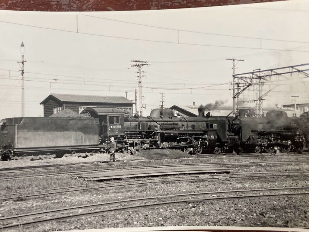 昭和鉄道写真：総武線新小岩機関区のC5160[新小岩]/2景,1964年11月撮影。8.6×12.5㎝。_画像4