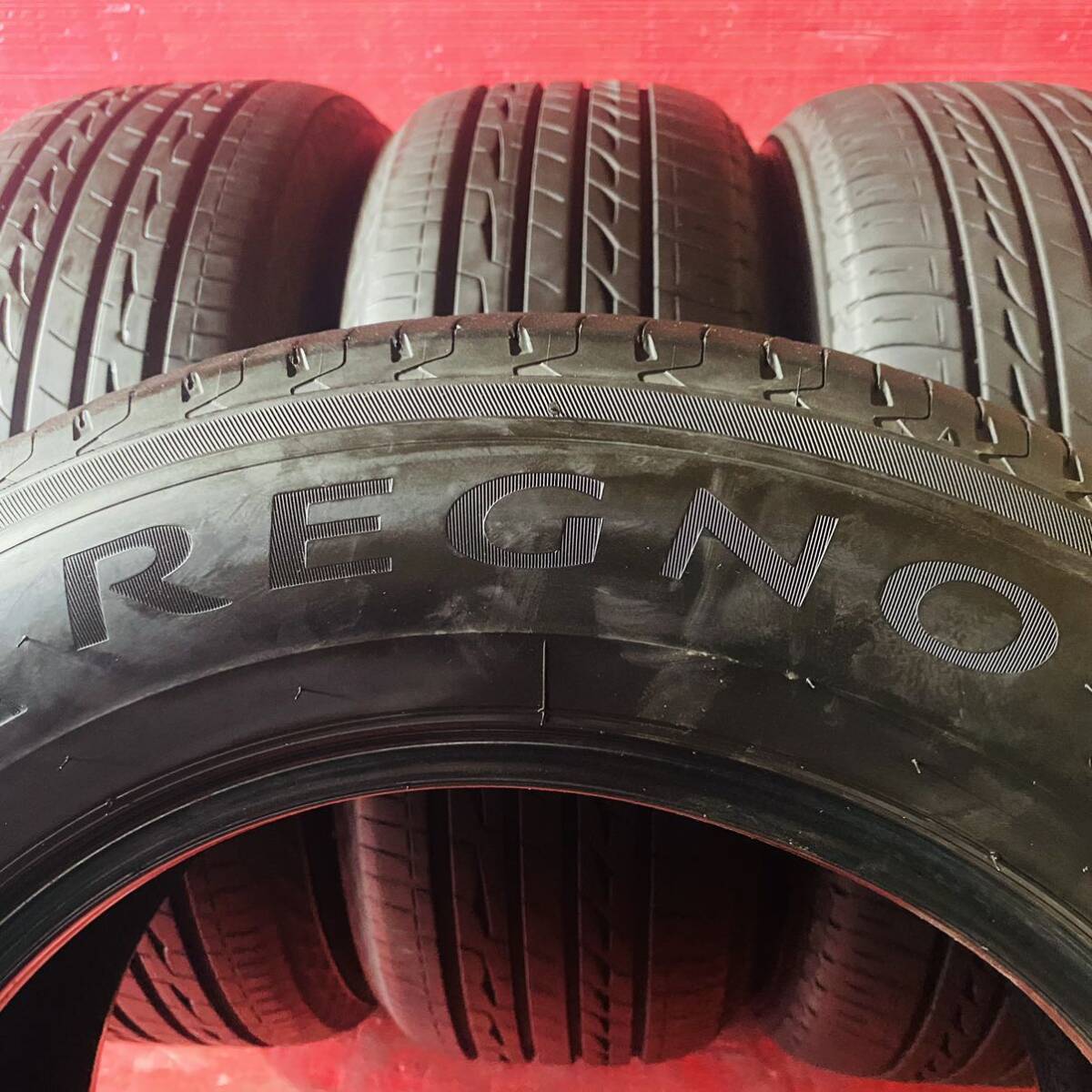 BRIDGESTONE REGNO GR-XII 225/60R16 国産 2019年式　パンク修理なし ビード切れなし 汚れあり 4本セット_画像4