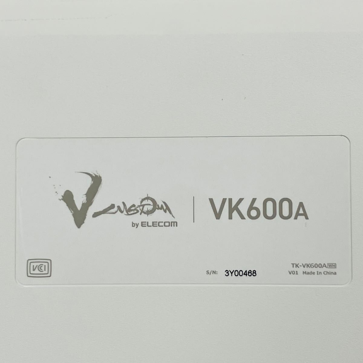 良品　エレコム　キーボード　ゲーミング　ブイカスタム　VK600A　①