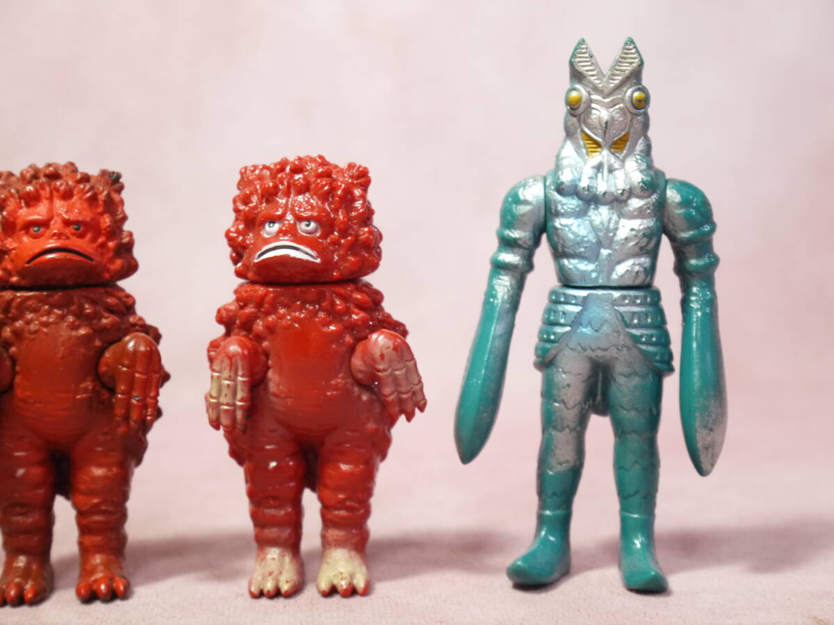 Yahoo!オークション - ウルトラ怪獣列伝 ガラモン・カネゴン Yahoo!オークション - ウルトラ怪獣列伝 ガラモン・カネゴン