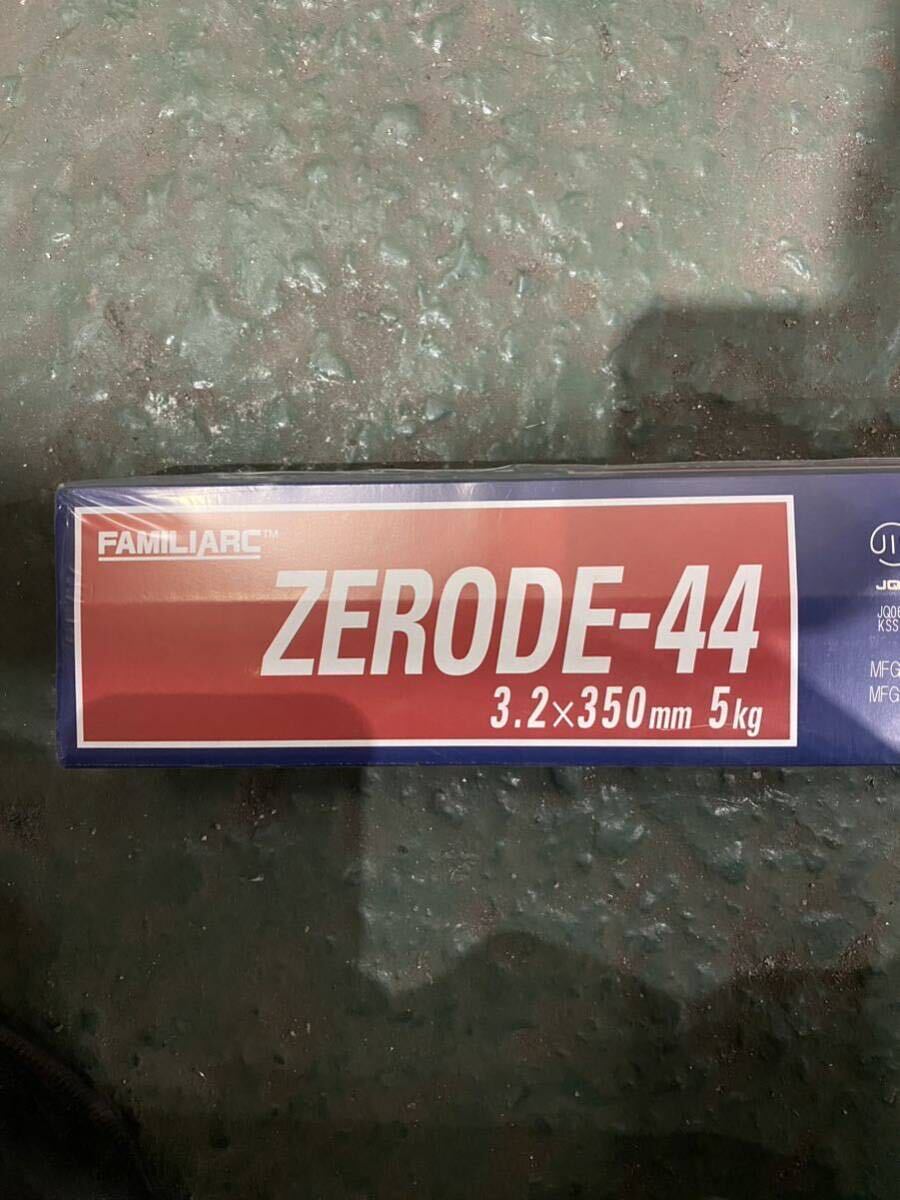 KOBELCO FAMILIARC ZERODE-44溶接棒 3.2×350mm 5kg (2パック)の画像2