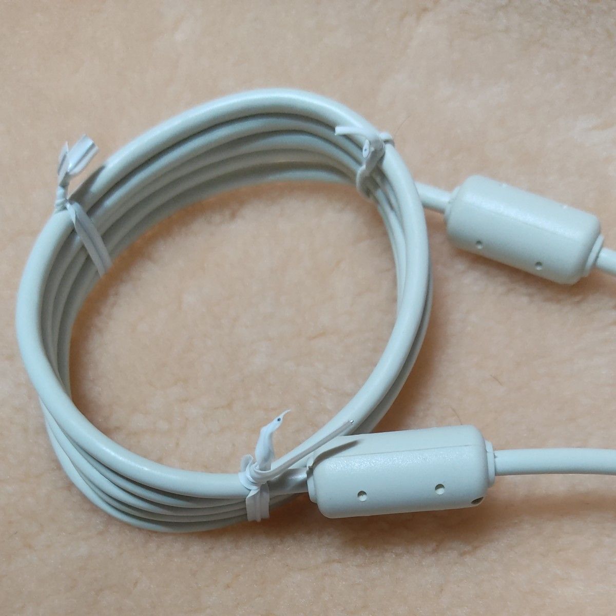 ドコモ ACアダプタ 05 充電器 USB Type-B スマホ NTT docomo 富士通 アダプター 中古品