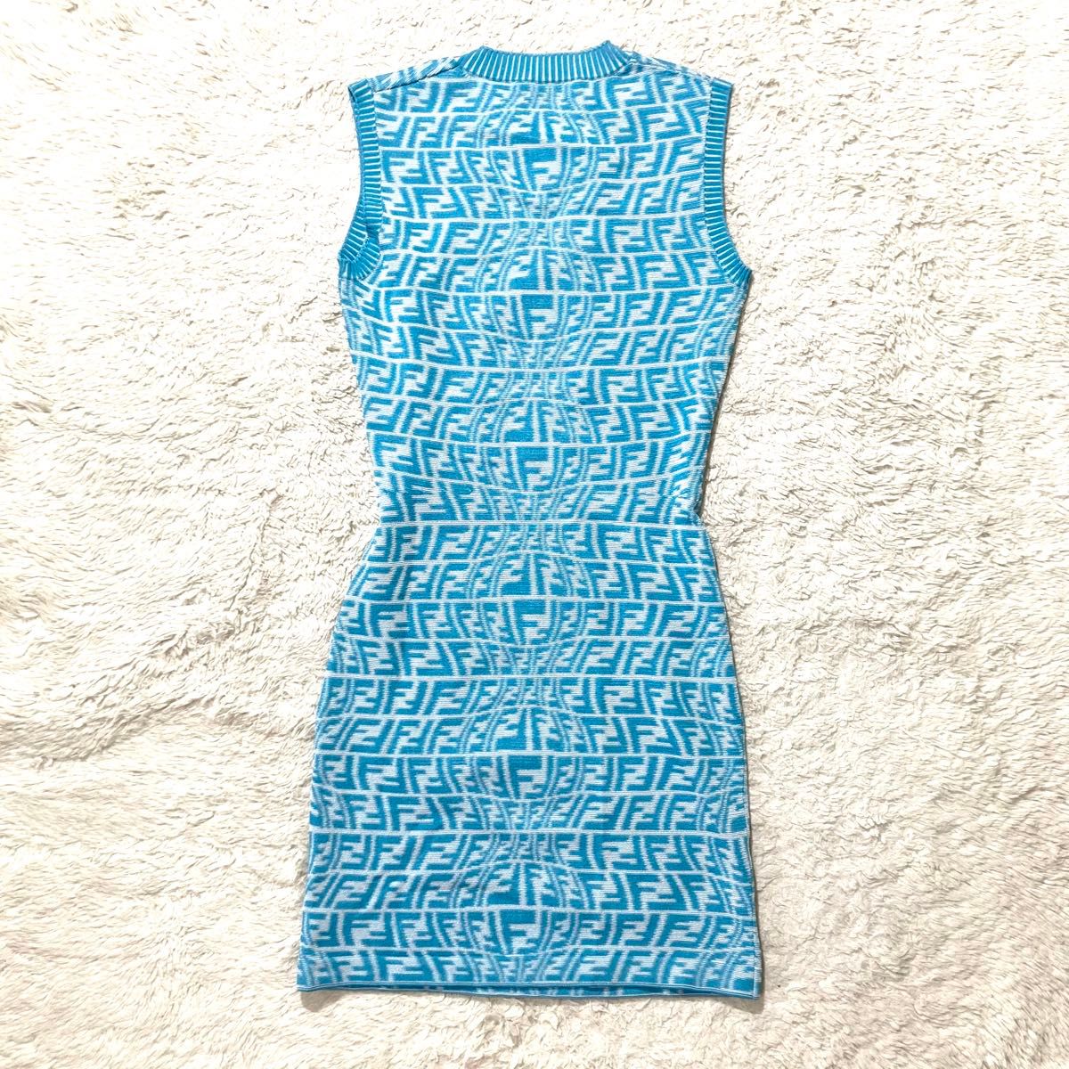 ワンピース FENDI DRESS (FDD093AWZS F1P2U) 未使用級】FENDI ワンピース サマーニット ズッカ スカイブルー