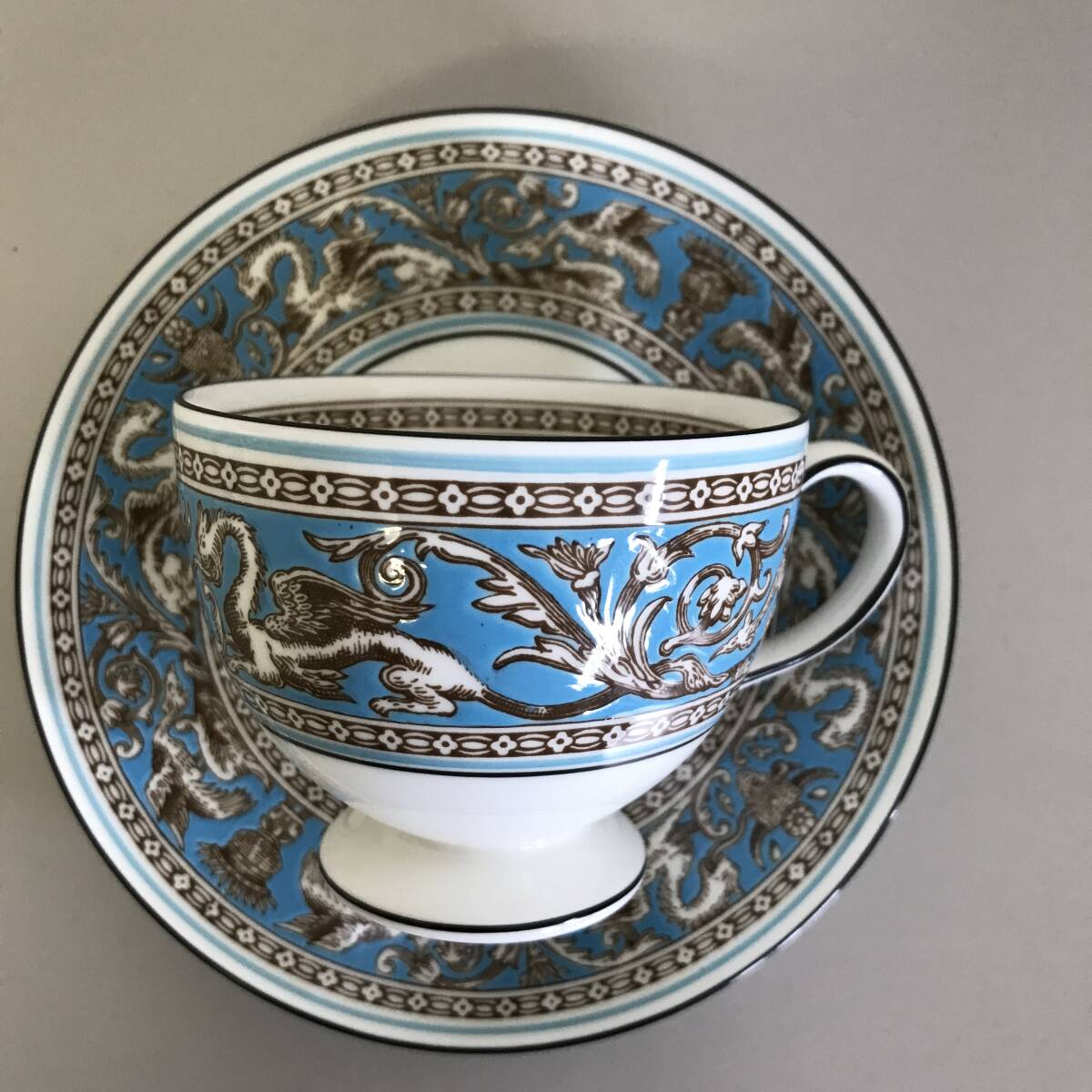 コーヒーカップ＆ソーサー 2客 WEDGWOOD ウェッジウッド  色/ターコイズ フロレンティーン の画像4