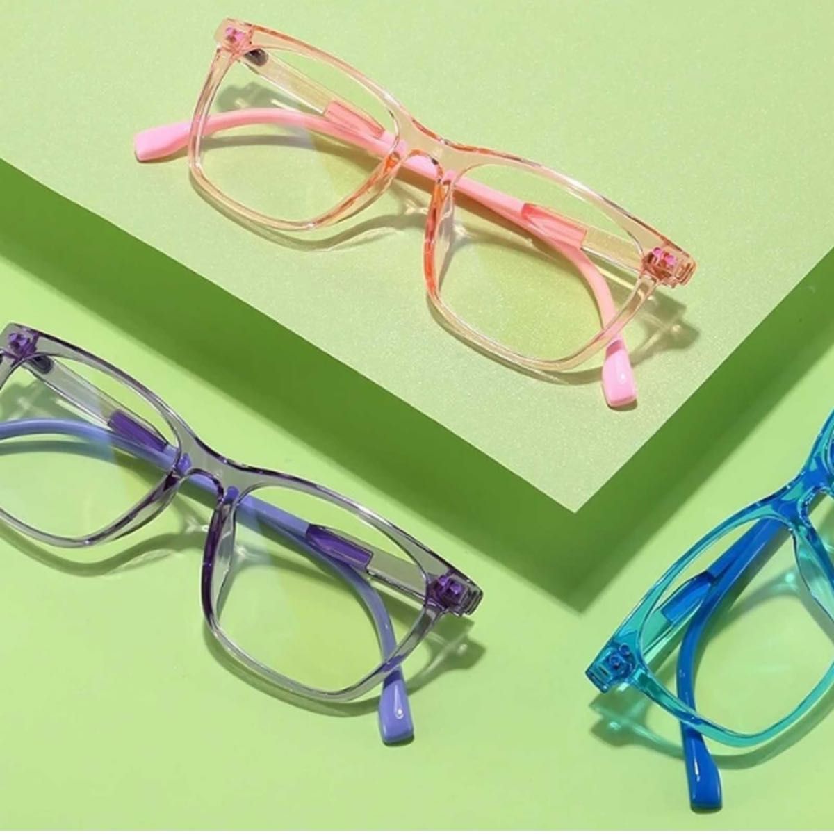 チタンプラスチック眼鏡フレーム　キッズ用　子供用　ブルーライトカット　ピンク