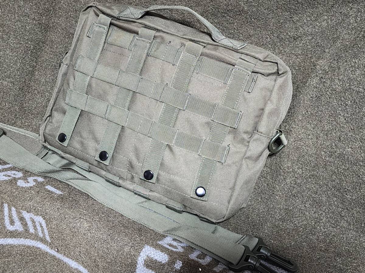 ミリタリーバッグ 米軍MOLLE ショルダーバッグ OD色 オリーブドラブ モールシステム USタイプ MOLLE ツールバッグ_画像2