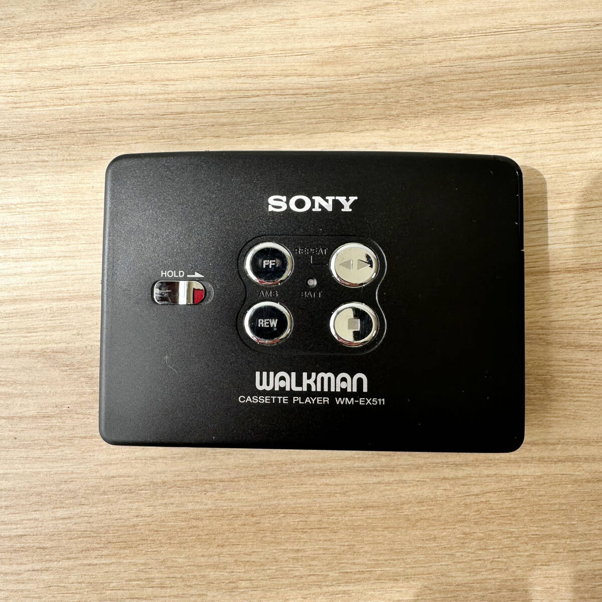 T922 当時物 SONY WALKMAN WM-EX511 ソニー ウォークマン カセットプレーヤー 充電器 リモコン付 イヤホン の画像2