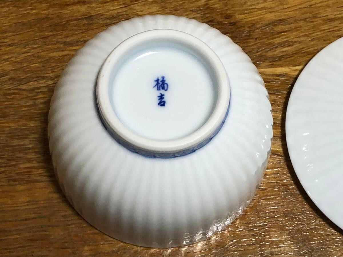 橘吉 青華瓔珞文 蓋付お茶呑茶碗5客セット桐箱入 500-0083 染付 橘吉 青華瓔珞文 蓋付お茶呑茶碗5客セット桐箱入 500-0083 染付