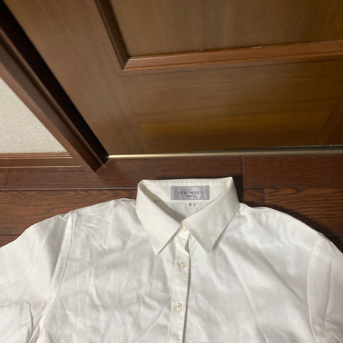 [9 number ] used OL uniform white. blouse, glistening black. skirt 