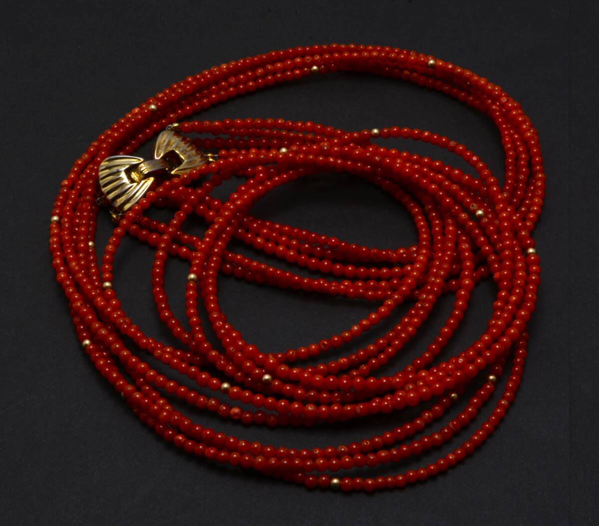 . height. excellent article * antique red ..5 ream long necklace *051503