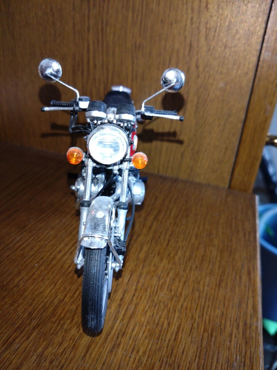 アオシマ1/12バイクホンダCB400 FOUR 塗装済　完成品　自宅保管品_画像4