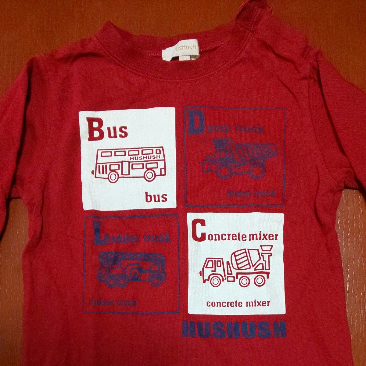 子供服 90cm  男の子 長袖Tシャツ 半袖 ボタンシャツ HusHusH 西松屋 赤 カーキー 車プリント デザインくるま  