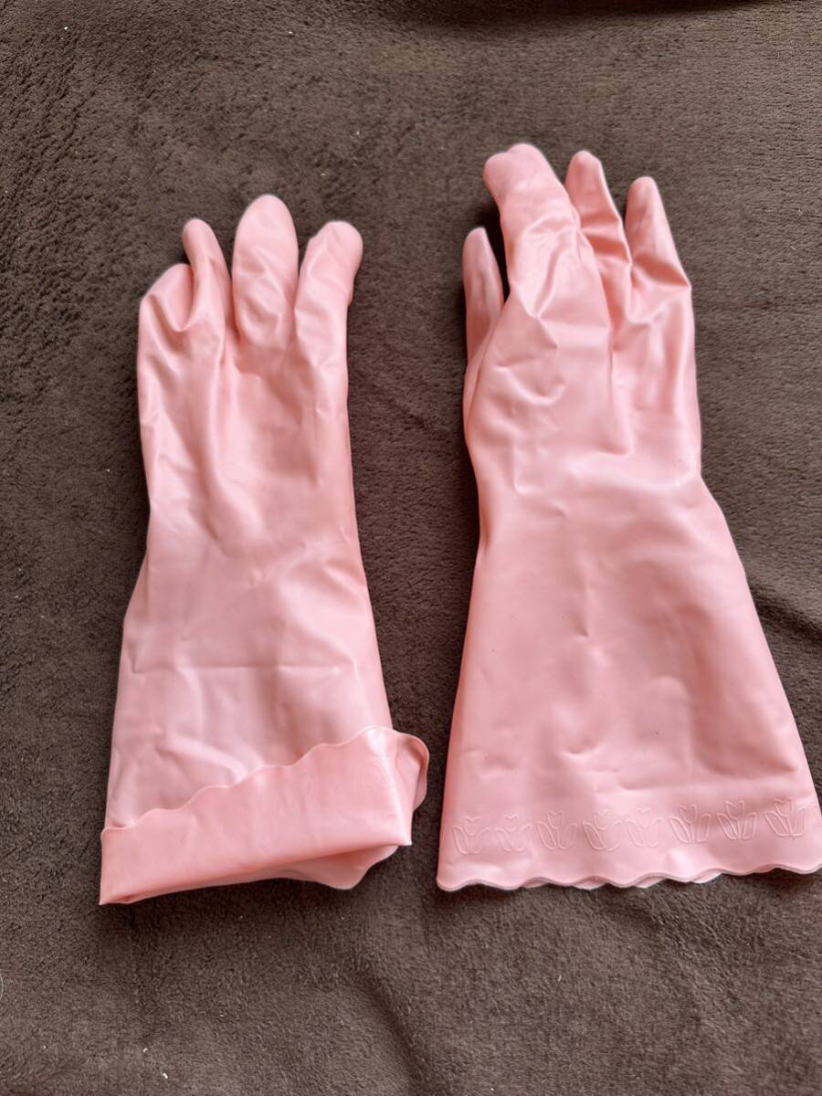  used rubber gloves pink size s