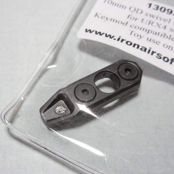 IRON AIRSOFT KACスタイル QDスリングアタッチメント URX4用 未開封品_画像2