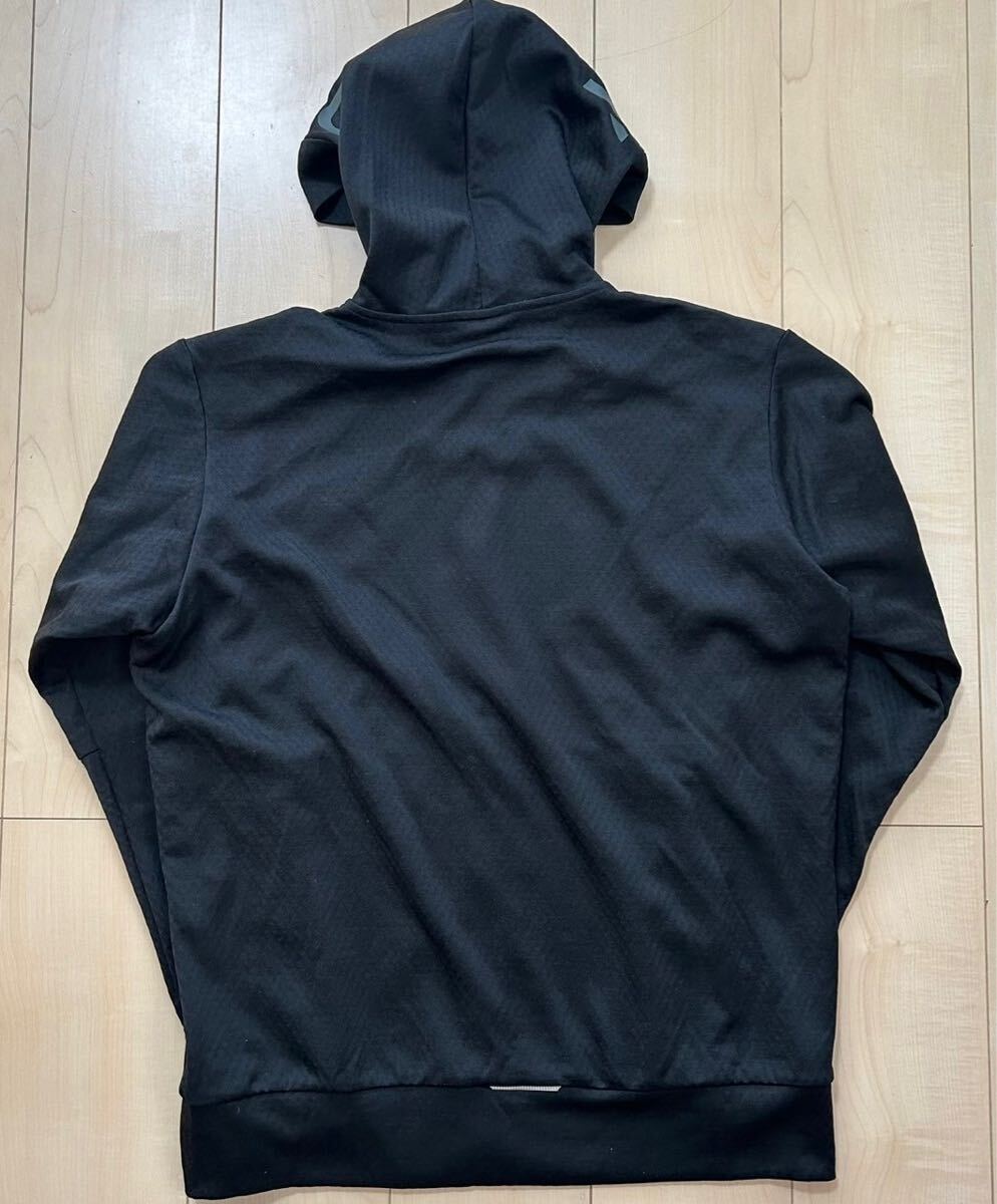 美品　OAKLEY　オークリー　ジップアップパーカー　フーディ　Hoodie　ブラック　メンズ　XLサイズ　ゴルフ　_画像2