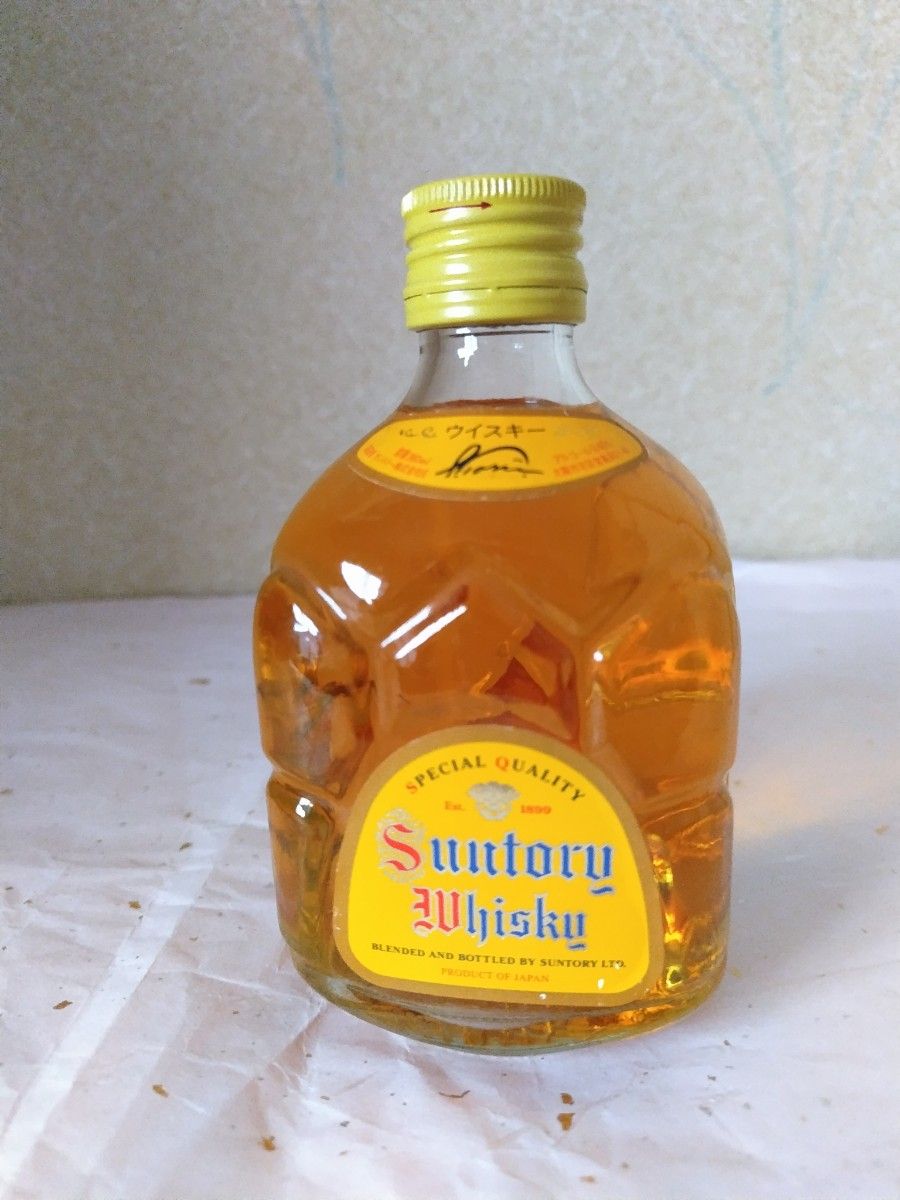 古酒 サントリー角瓶ハーフボトル デジタル花マーク 未開栓40 古酒 サントリー角瓶ハーフボトル デジタル花マーク 未開栓40