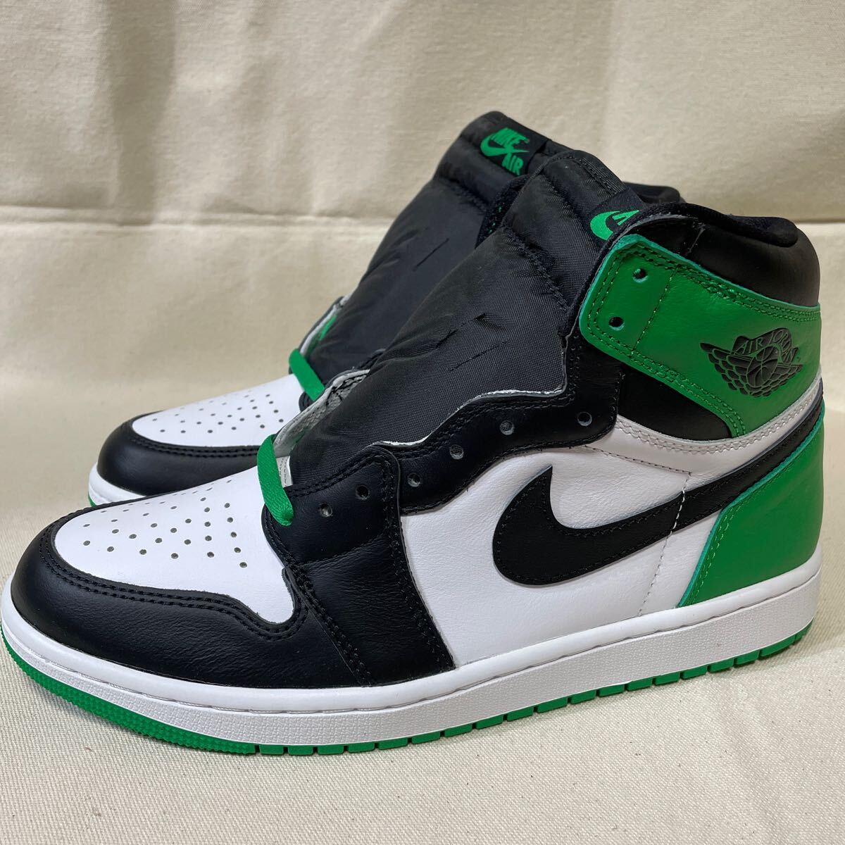 NIKE AIR JORDAN 1 RETRO HIGH OG DZ5485-031 BLACK &LUCKY GREEN 27cm_画像3