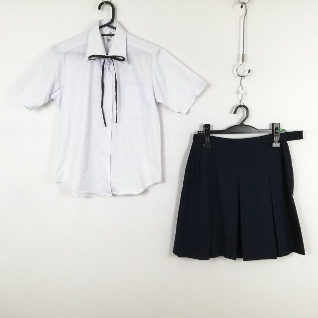 1円 ブラウス ミニスカート 紐タイ 上下3点セット 夏物 女子 学生服 中学 高校 白 制服 中古 ランク:B EY7038の画像1