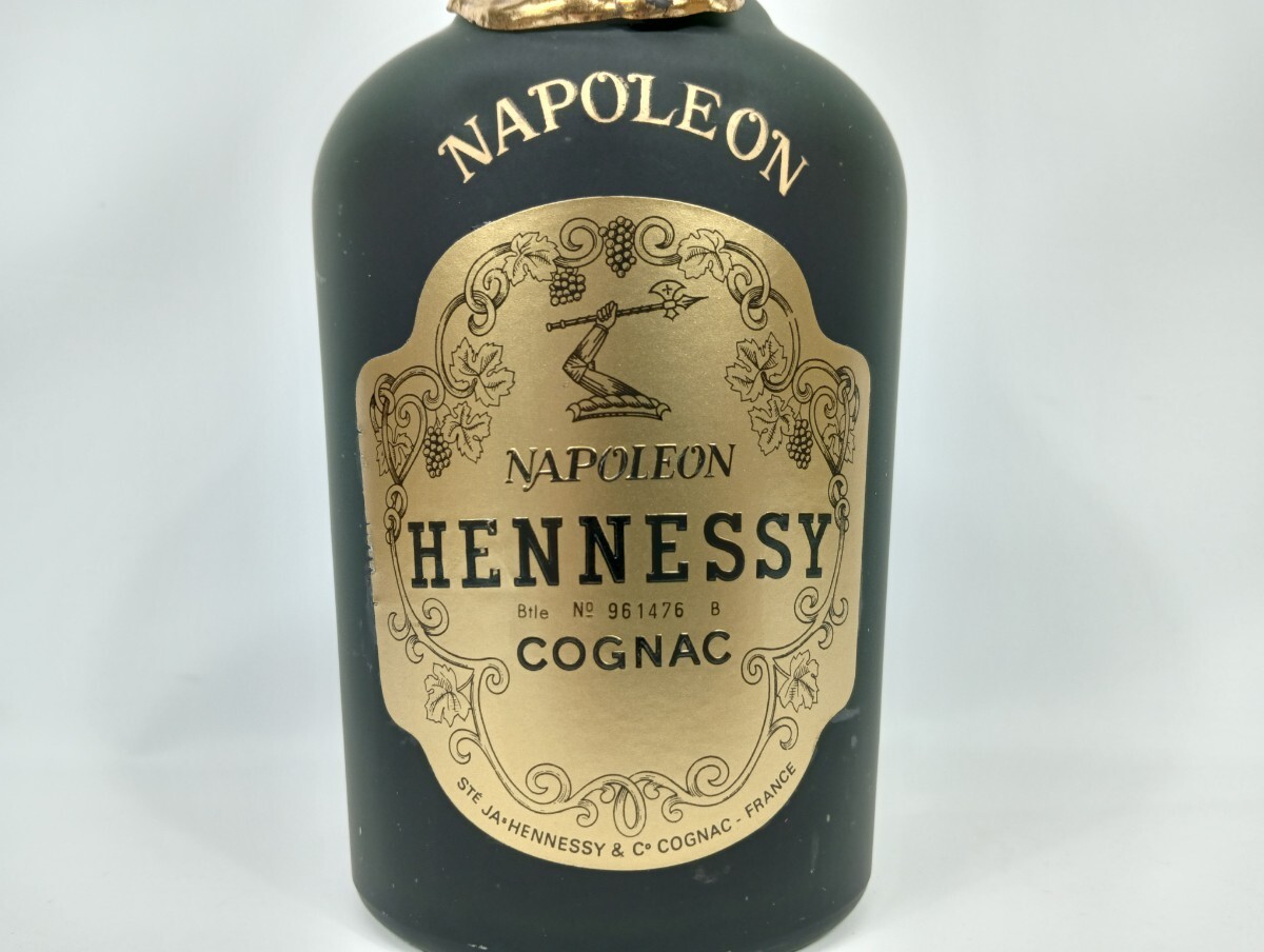 y-11 未開栓 Hennessy ヘネシー NAPOLEON COGNAC ナポレオン コニャック 700ml 40% ブランデー 古酒の画像3