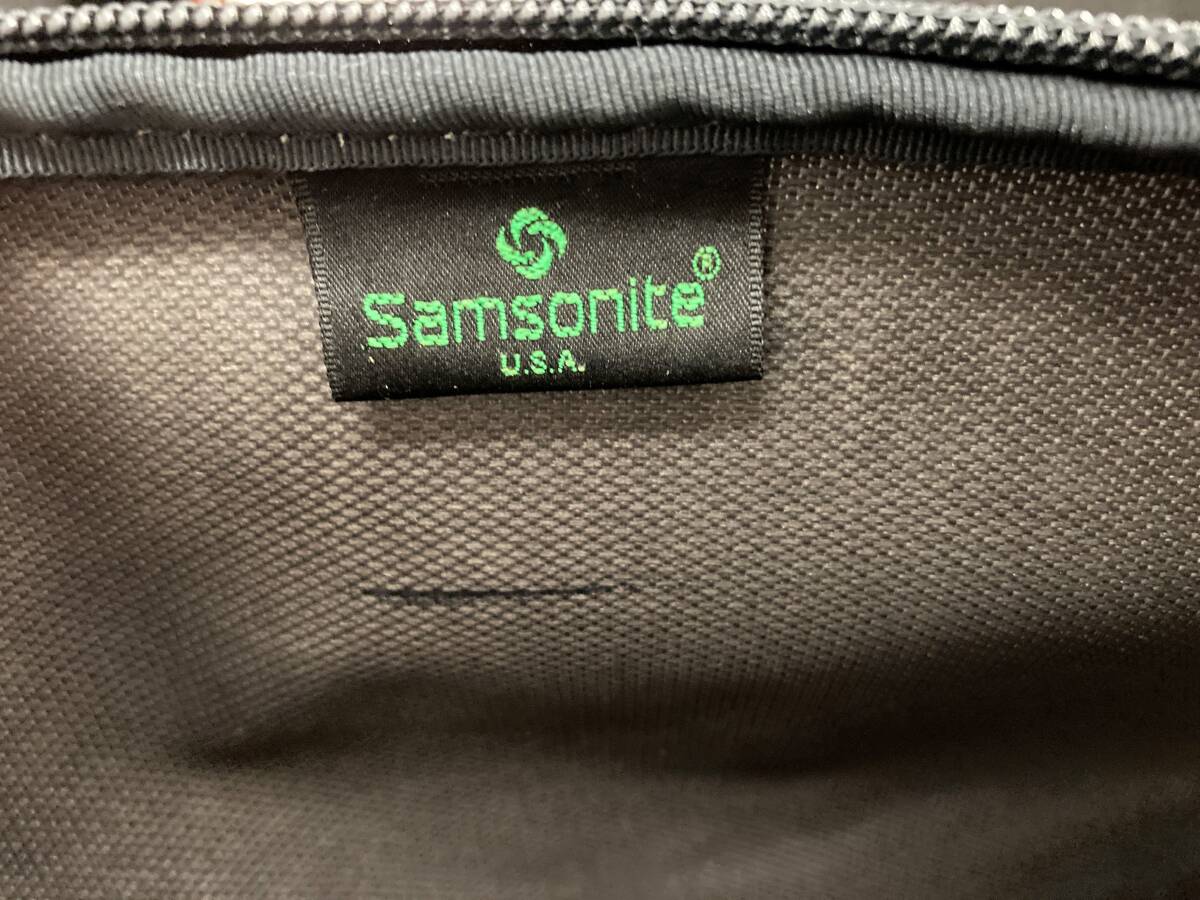 27757　大容量　軽量　ナイロンバッグ　【SAMSONITE　サムソナイト　2way　グレー系　ビジネス・旅行・ジムなど】　ユーズド品_画像6