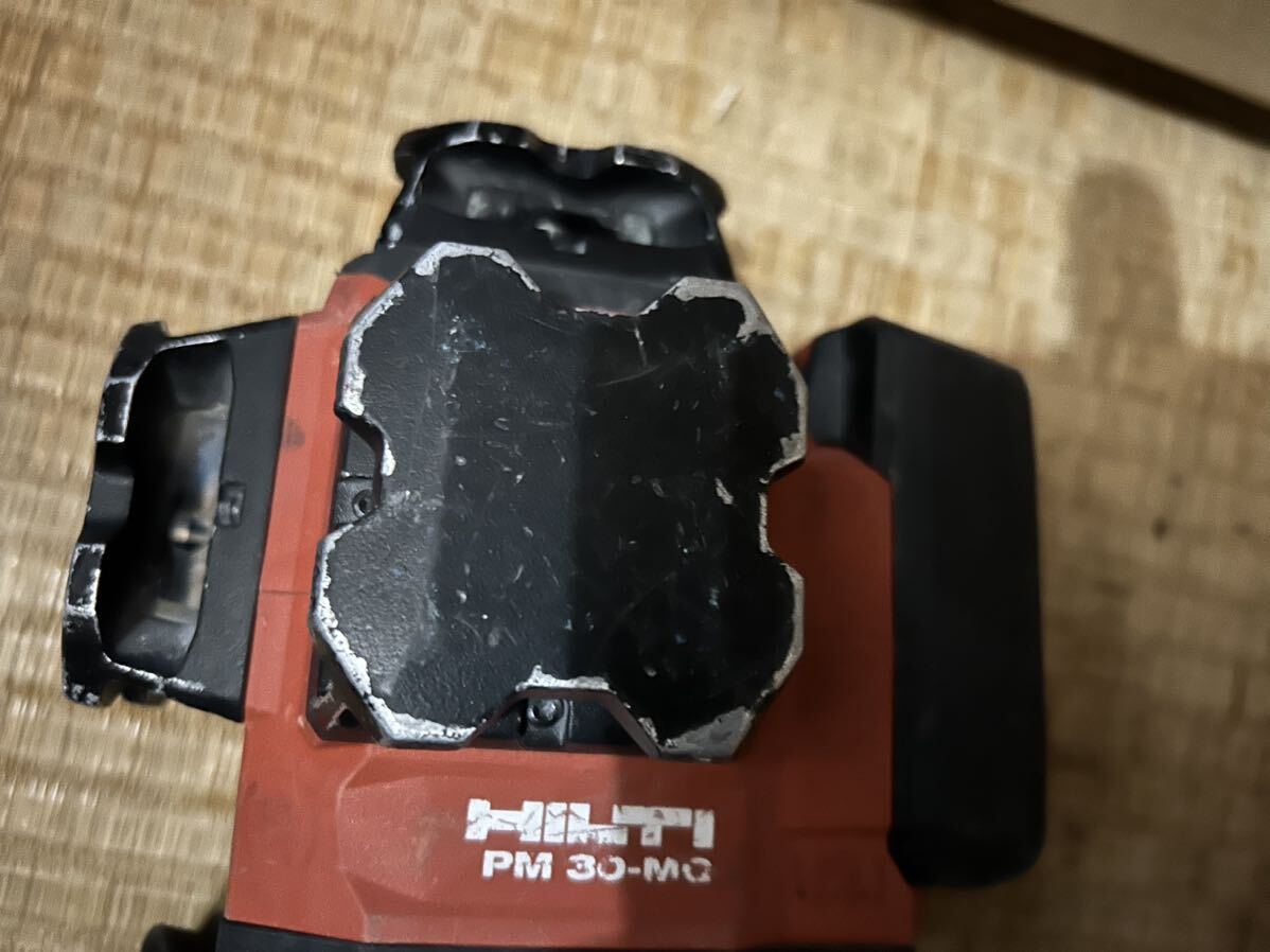 HILTIレーザーPM30-MG中古。本体とバッテリーのみ。_画像1