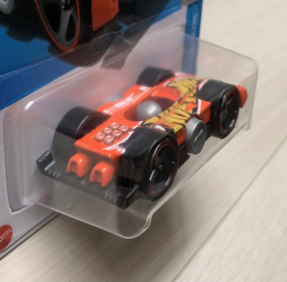 箱発送　★　ホットウィール　ベーシック　フリッピン ファスト　★　1/64 ミニカー　★　Hot Wheels　★　FLIPPIN FAST　新品_画像4