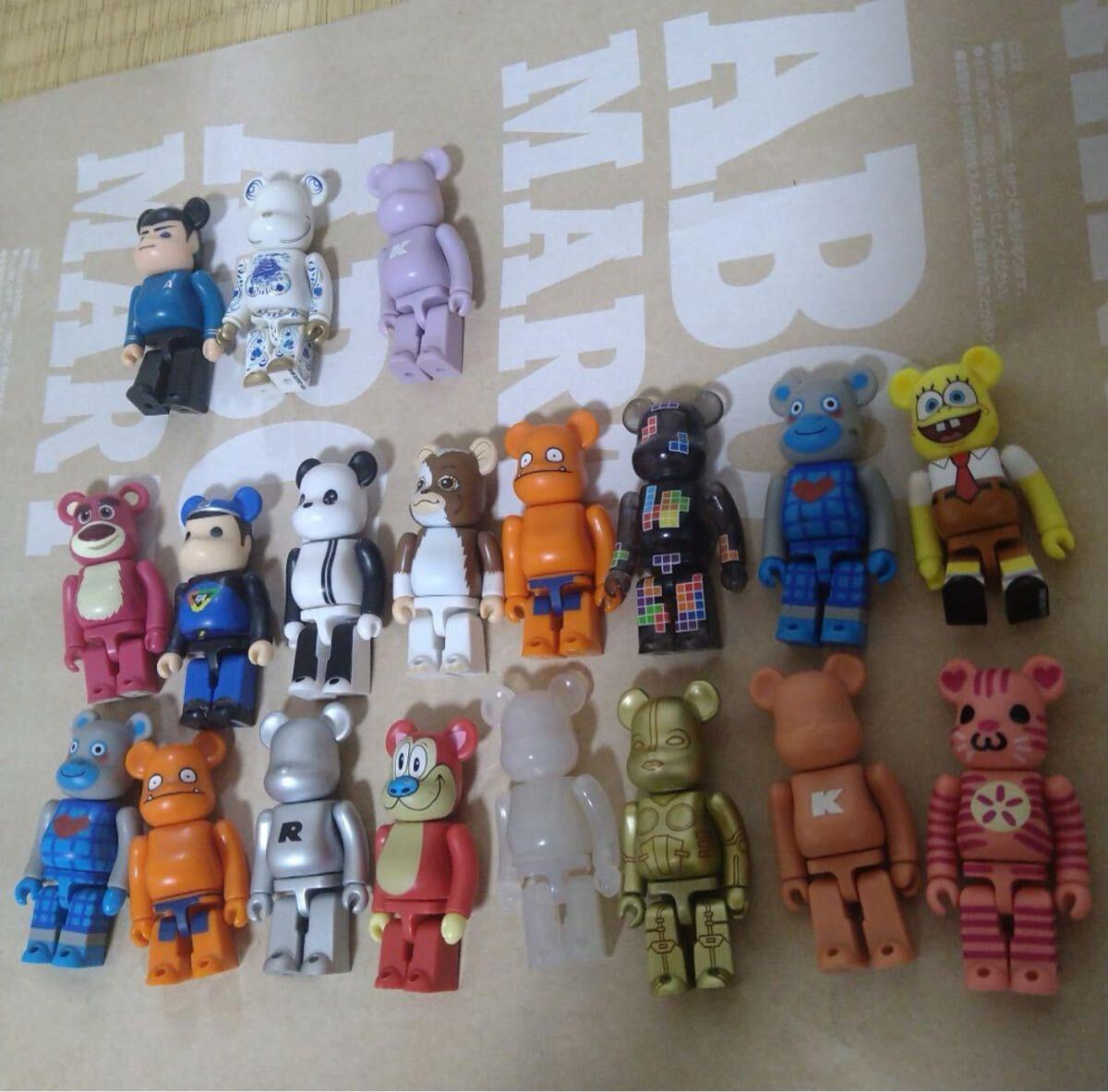 BE@RBRICK Bearbrick gremlin губка Bob 19 шт. комплект 