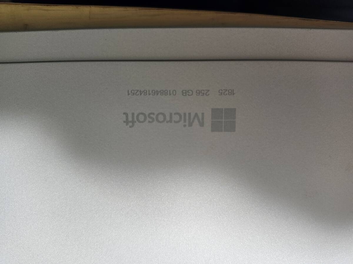 Microsoft Surface Go LTE advanced メモリ8GB ストレージ256GB 本体、アダプターのみ_画像4