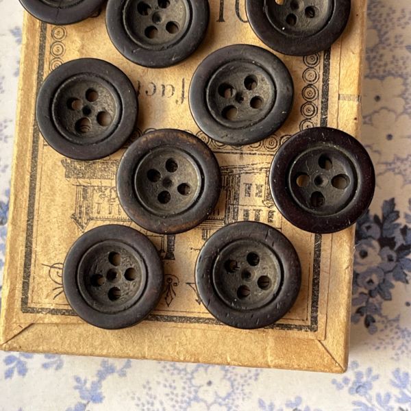 4 hole wood button 10 piece φ14~15mm rom and rear (before and after) wooden antique raw materials material remake parts France import Vintage 