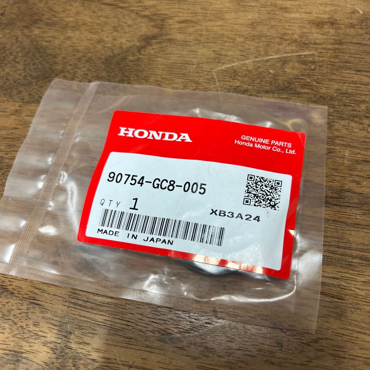 MB-3302★クリックポスト(全国一律送料185円) HONDA ホンダ 純正品 90754-GC8-005 ホイールダストシール エイプ50他 未使用品 N-5/②_画像1