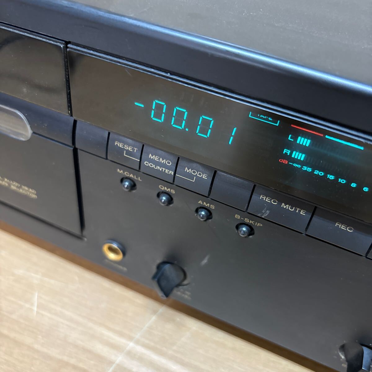 TA-767☆100サイズ 【 marantz マランツ 】 3ヘッドステレオカセットデッキ SD-62F 動作OK_画像3