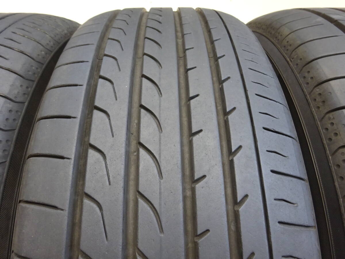 T-10　YH Bluearth RV-02　★215/60R17 96H★ 4本　溝あり 約8.5分山　高年式 2021年式　ヨコハマ　ブルーアース　人気サイズ ！_画像4