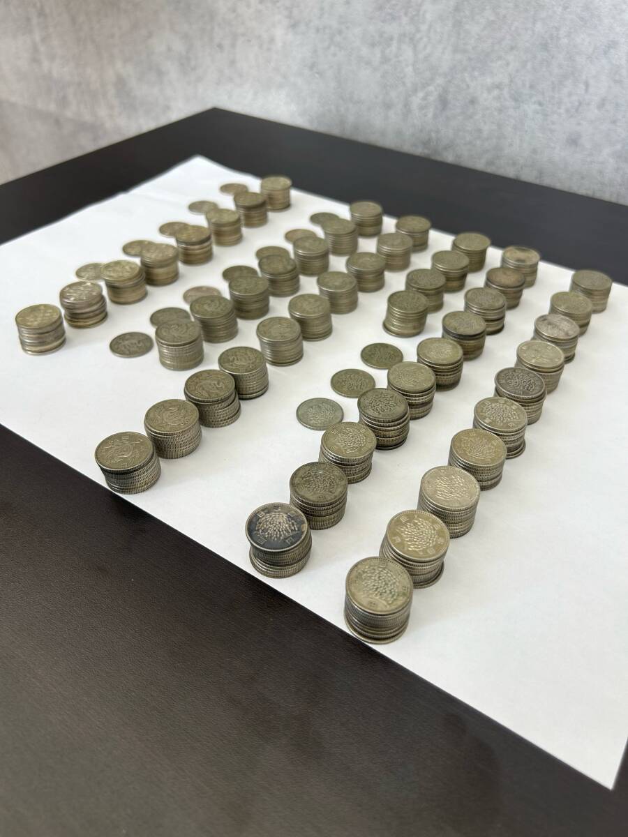 #4A 【100円銀貨】　大量出品　505枚　額面50,500円　稲穂243枚　鳳凰177枚　五輪85枚　未洗浄　現状保管品_画像7