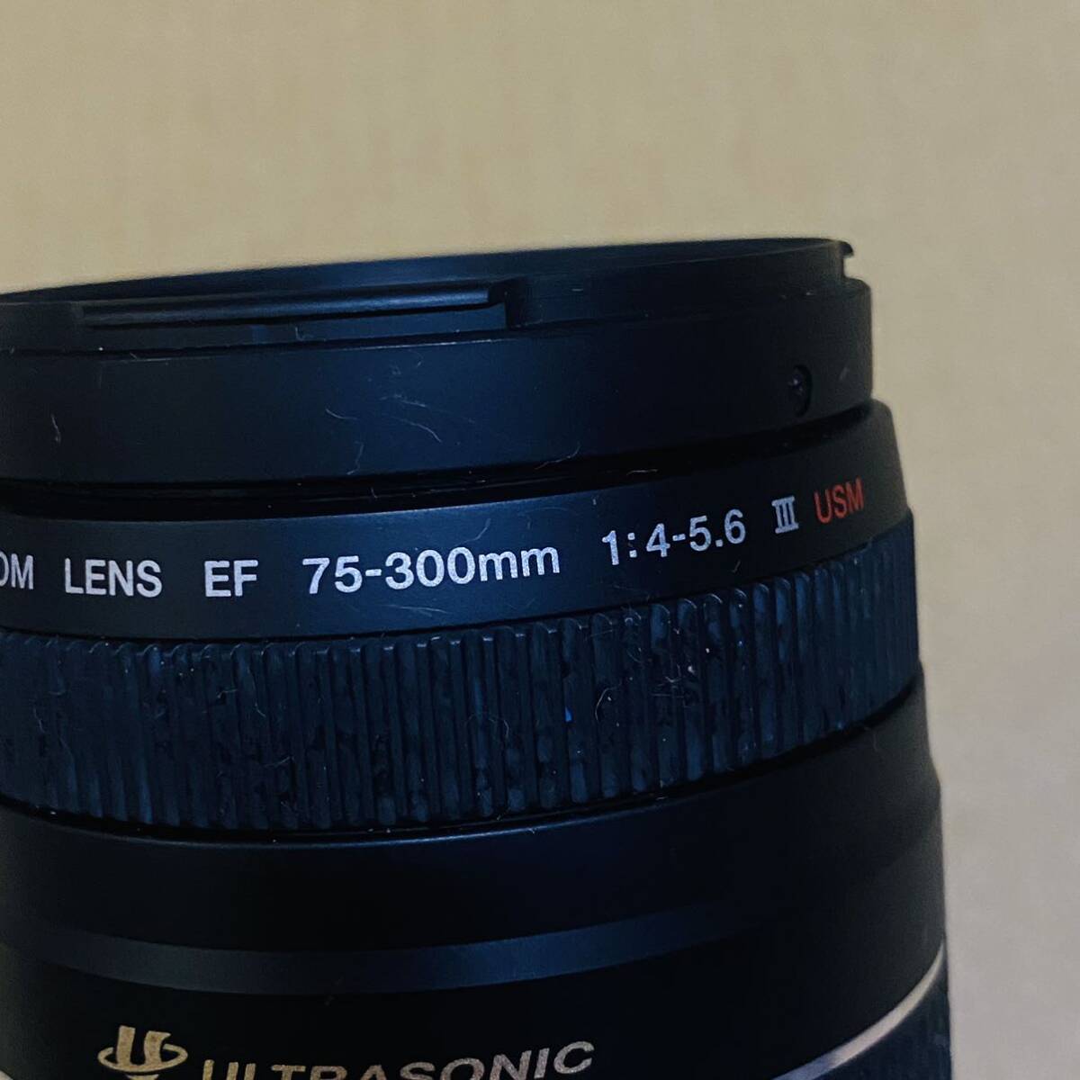 1000円スタート Canon キャノン カメラレンズ EF 75-300㎜ レンズ 1:4-5.6 さIII USM 現状品動作未確認済み_画像2