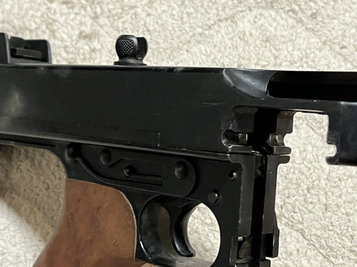 MGC 発火式モデルガン トンプソン M1921 シカゴタイプライター 発火済 カートリッジ19発付 CP仕様 トミーガン フルメタルリアルウッド_画像4