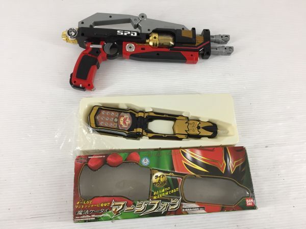 D7039-0514-60【ジャンク】仮面ライダー ベルト 武器 DXダブルドライバー 他 大量 まとめて 戦隊グッズ 現状品 動作未確認_画像3