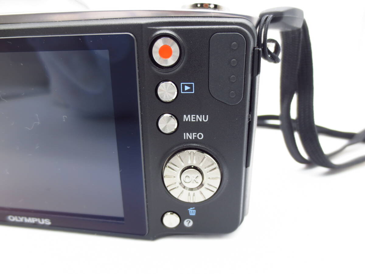 19641 カメラ祭 OLYMPUS オリンパス デジタルカメラ SZ-14 24x Wide バッテリー付き 充電器付き コンパクトデジタルカメラ 画面傷有_画像4