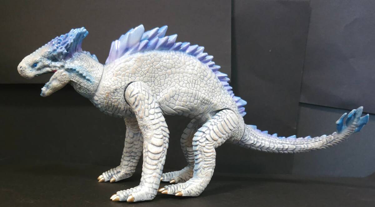  Godzilla monster sofvi Shimoli paint final product 