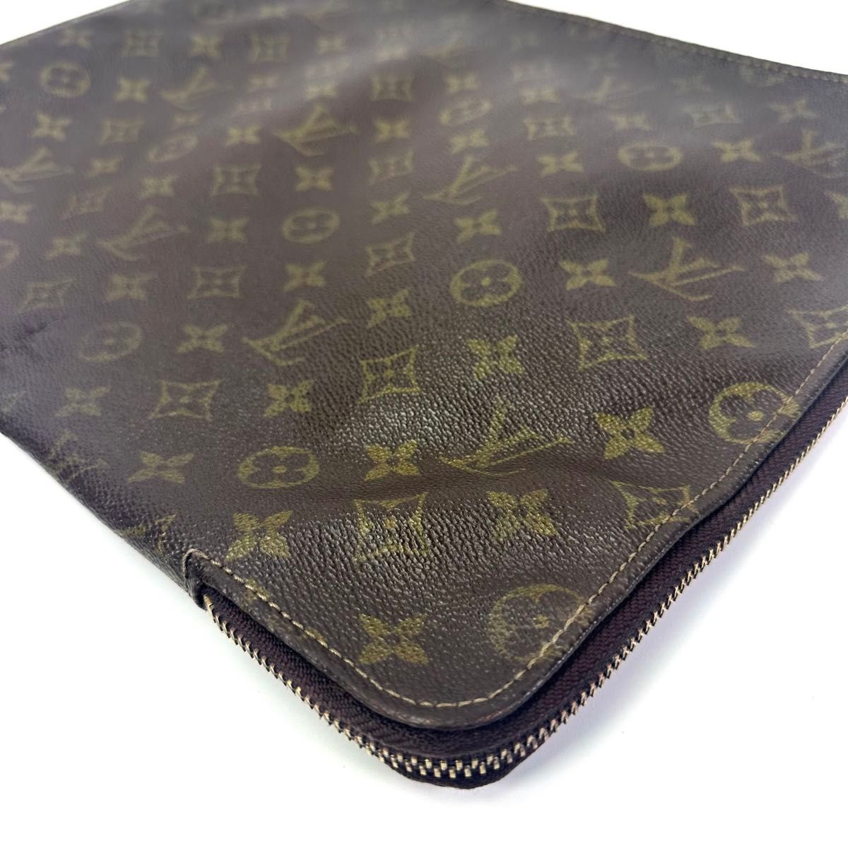 ルイヴィトン　LOUIS VUITTON ポッシュドキュマン クラッチバッグ　